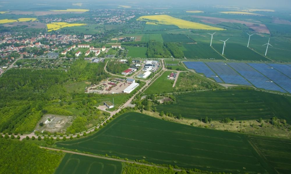 Gewerbegebiet, Industriegebiet: Gewerbegebiet Hundertacker (Commercial industrial area)